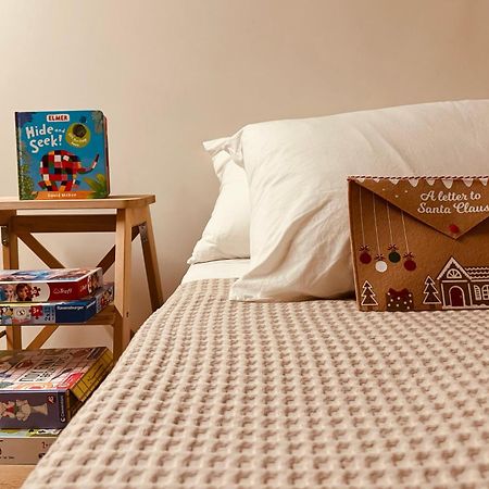 2 Bedroom Apt - Live Like A Local In Kolonaki เอเธนส์ ภายนอก รูปภาพ