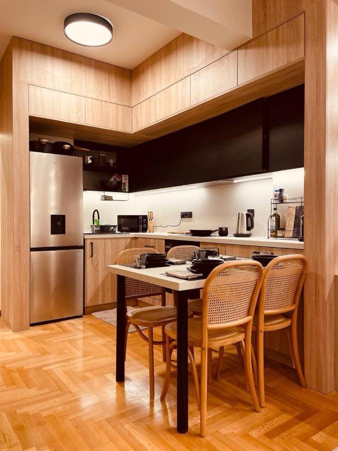 2 Bedroom Apt - Live Like A Local In Kolonaki เอเธนส์ ภายนอก รูปภาพ
