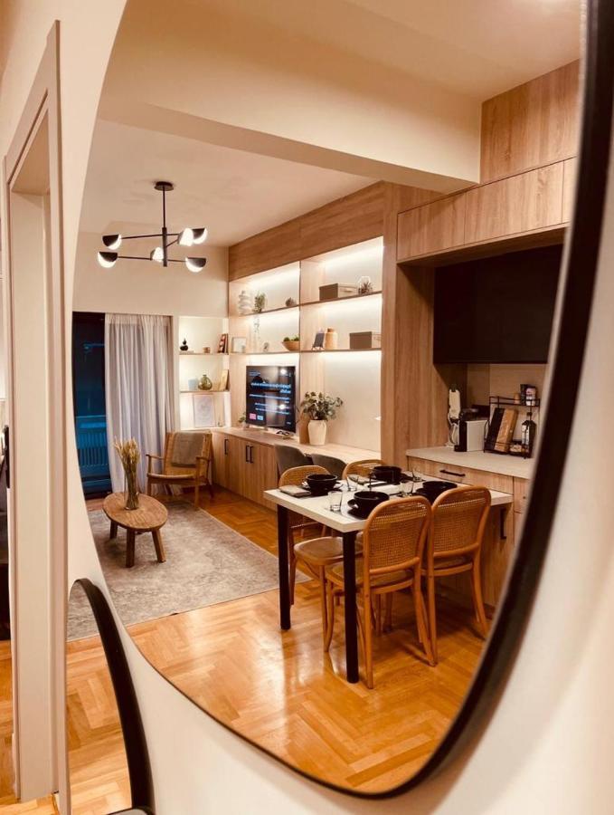 2 Bedroom Apt - Live Like A Local In Kolonaki เอเธนส์ ภายนอก รูปภาพ