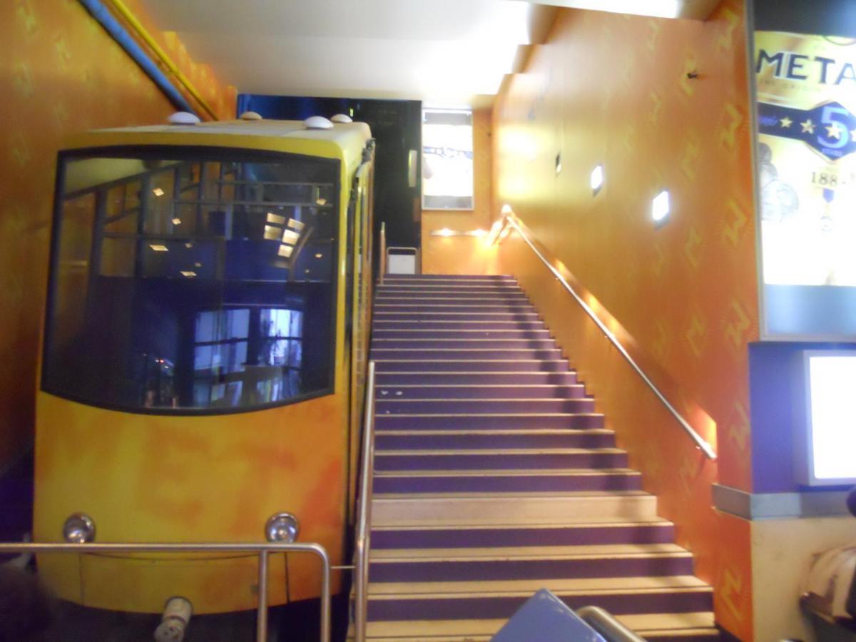 2 Bedroom Apt - Live Like A Local In Kolonaki เอเธนส์ ภายนอก รูปภาพ