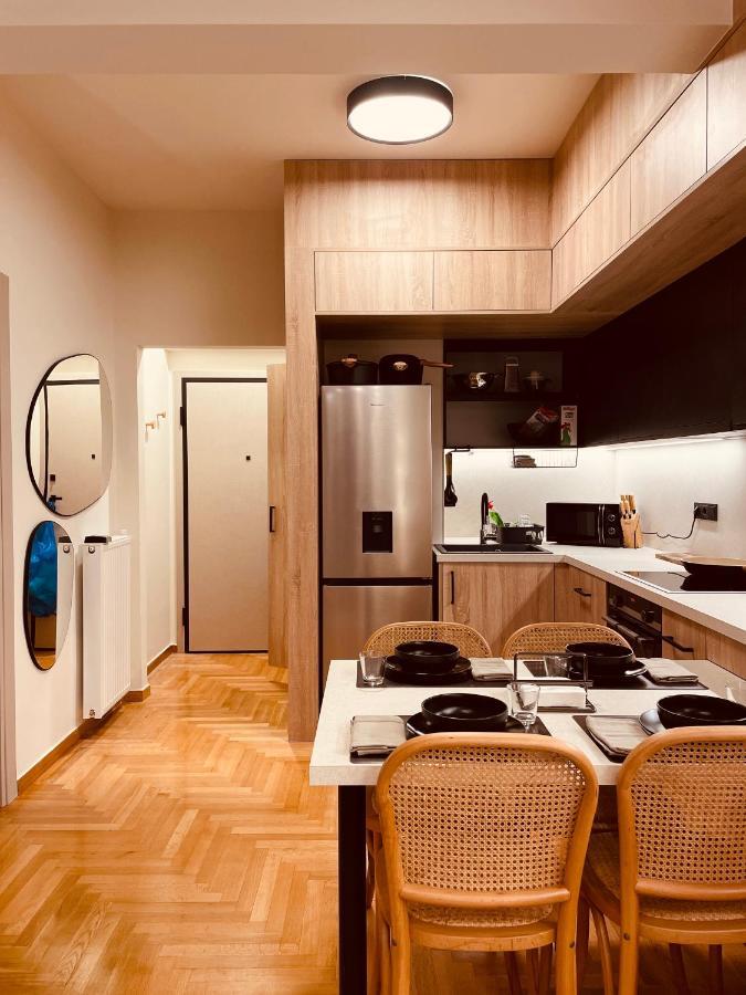 2 Bedroom Apt - Live Like A Local In Kolonaki เอเธนส์ ภายนอก รูปภาพ