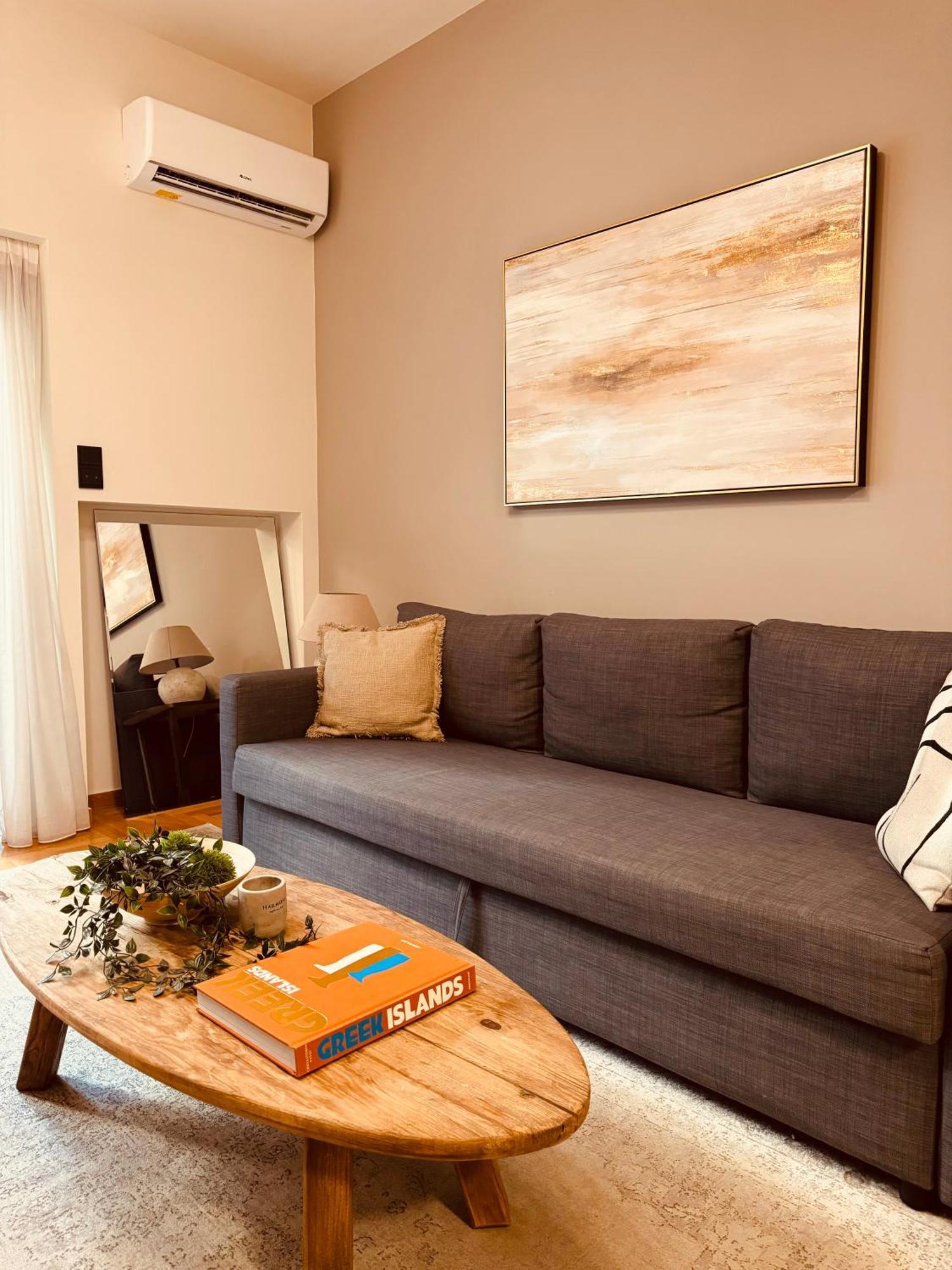 2 Bedroom Apt - Live Like A Local In Kolonaki เอเธนส์ ภายนอก รูปภาพ